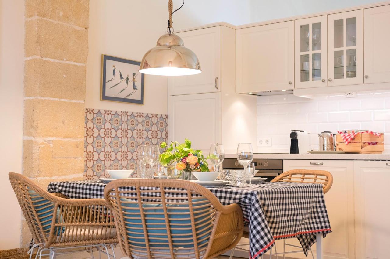 Cream Loft. Siente Jerez. Parking+wifi+netflix Apartment Jerez de la Frontera