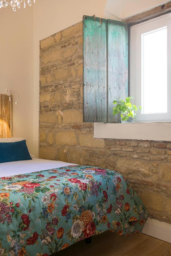 Cream Loft. Siente Jerez. Parking+wifi+netflix