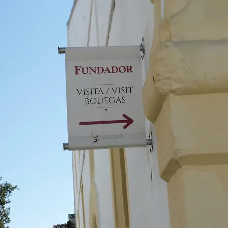 Cream Loft Siente Jerez Parking Incluido Apartment Jerez de la Frontera Exterior photo